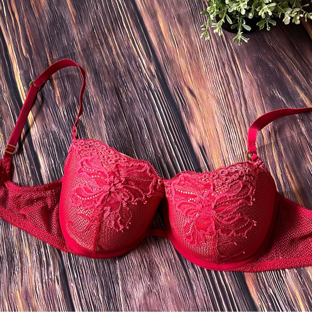 Victoria’s Secret 🍒 red lace Very Sexy push-up bra 34D - Picture 4 of 9